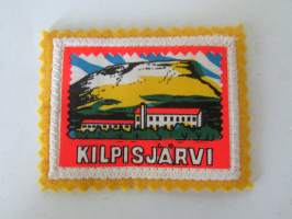 Kilpisjärvi -kangasmerkki / matkailumerkki / hihamerkki / badge -pohjaväri keltainen