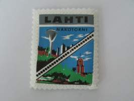 Lahti - Näkötorni -kangasmerkki / matkailumerkki / hihamerkki / badge -pohjaväri valkoinen