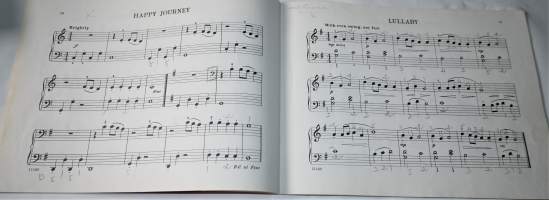 Hazel Cobb´s First Solo Book for Piano
