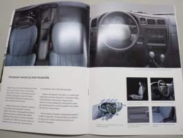 Toyota Hilux -myyntiesite / sales brochure