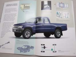 Toyota Hilux -myyntiesite / sales brochure