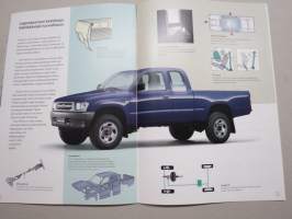 Toyota Hilux -myyntiesite / sales brochure