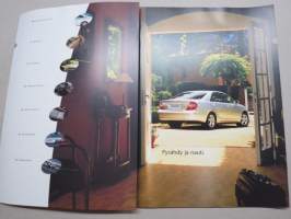 Toyota Camry -myyntiesite / sales brochure