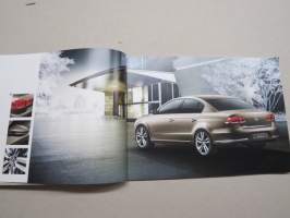 Volkswagen Passat ja Passat Variant -myyntiesite / sales brochure