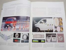 Toyota Hiace -myyntiesite / sales brochure