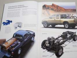Toyota Hilux -myyntiesite / sales brochure