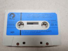 Hulivilihumpat -C-kasetti / C-cassette