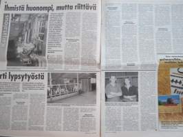 Koneviesti 1998 nr 14 - Sivutuote vai ongelmajäte?, Liikennetraktorin pykäläviidakko, Etukuormaimia verkoston voimin, Deutz-Fahr Matekolle, Matkalle Italiaan, ym.