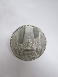 MAURIT SAXO GALL•MARESC GEN D•CURL ET SEM• -mitali, Ranska 1750, halkaisija 5,5 cm.
