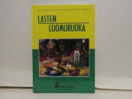 Lasten luomuruoka - Päiväkoti Huvikummun arkea ja juhlaa