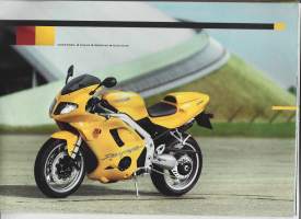 Triumph  Sports and sports touring motorcycle range 2004   - tuoteluetteo  16 sivua