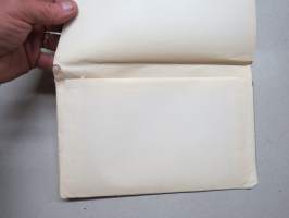 Mottisalkku -kirjoituspaperilehtiö 1940-luvulta, sota-aikainen pakkaus, jossa kirjekuoret ja arkkeja, Valmistaja Raf. Haarla Oy