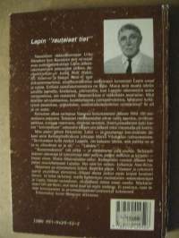 Rautaisen tien raivaajat - Lapin tuhoa ja jälleenrakennusta maanrakennusta maan tasalta 1945-46