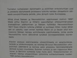 Stalin ja Hitler. Tutkielma Neuvostoliiton ulkopolitiikasta 1930-41