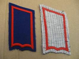 SA-kauluslaatat, pari - Reserviupseerikoulu (sini-puna) valkoinen tukikangas n. 8 cm