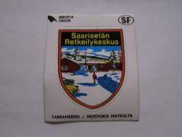Saariselän -Retkeilykeskus -tarra, matkamuistotarra 1970-luvulta