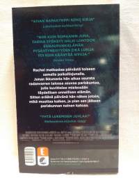 Nainen junassa - Mitä hän näki?