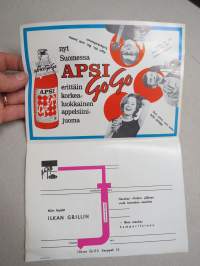Harjun kesäteatteri, Jyväskylä - Pukki paratiisissa -näytelmä, ohjaus Mikko Nousiainen -1966 mainosesite, takana Apsi Go Go / Ilkan Grilli -mainos