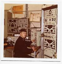 Pansion Laivastoasema radisti 1970 - valokuva 9x9 cm