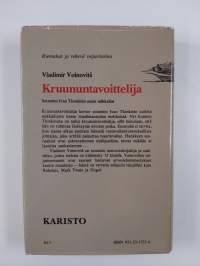 Kruununtavoittelija : sotamies Ivan Tsonkinin uudet seikkailut