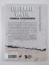 Liberaali valtio - toimiva yhteiskunta : Tutkimus valtiosta automaattisten sopeutusmekanismien edistäjänä