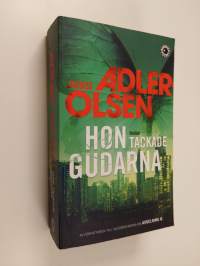 Hon tackade gudarna - Thriller