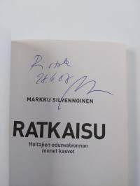 Ratkaisu : hoitajien edunvalvonnan monet kasvot (signeerattu, tekijän omiste, ERINOMAINEN)