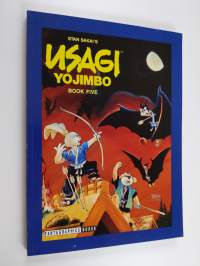 Usagi Yojimbo Book 5 - Lone Goat and Kid