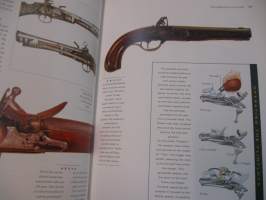 Encyclopedia of Rifles &amp; Handguns: A Comprehensive Guide to Firearms