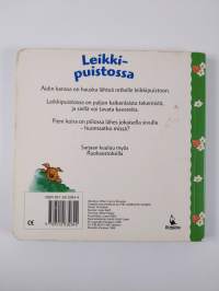 Leikkipuistossa