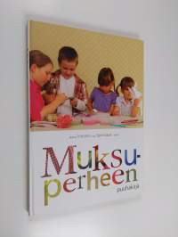 Muksuperheen puuhakirja (ERINOMAINEN)