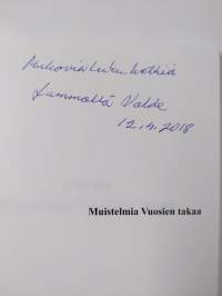 Muistelmia vuosien takaa (signeerattu)