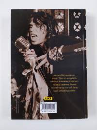 Maailmojen välissä : Rock&#039;n&#039;roll -muistelmat