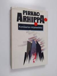 Komisarion kirjelaatikko : jännitysromaani