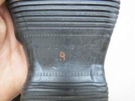 Nokia lateksipäällyskengät - ytterskor av latexgummi -käyttämättömät, arviolta 1950-luvulta
