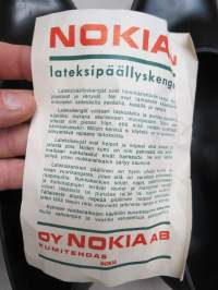 Nokia lateksipäällyskengät - ytterskor av latexgummi -käyttämättömät, arviolta 1950-luvulta