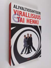 Alivaltiosihteeri : virallisuus tai henki : pukujen kahinointia 2001-2002