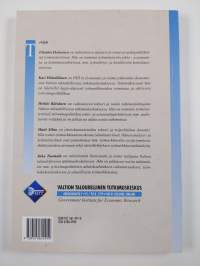 Mitä on työvoimapolitiikka? (tekijän omiste, signeerattu, ERINOMAINEN)