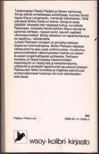 Kolme, 1981. 2.p. Kolmiodraama, mutta uusilla ulottuvuuksilla.