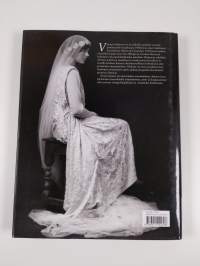 Vintage-hääpuvut : häämuodin vuosikymmenet