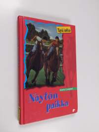 Näytön paikka