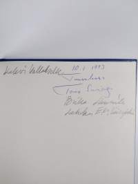 Kikkiviaroolla (tekijän omiste, signeerattu)