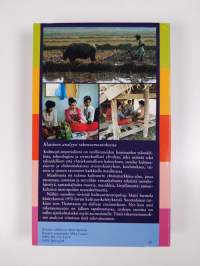 Paikalliskulttuurin rakennemuutos : raportti Pohjois-Thaimaan riisikylistä