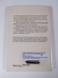 Utvecklingsmöjligheter för barn med avvikande  hjärnfunktion : neuropedagogik