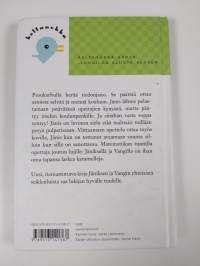 Jänis ja vanki koulun penkillä