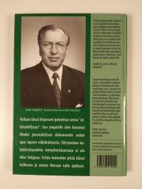 Aurinko nousi klo 8.19 : arkitodellisuutta yhteiskunnallisessa murroksessa