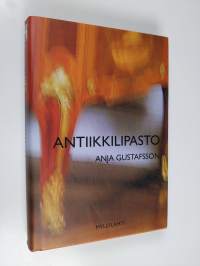 Antiikkilipasto : jännitysromaani (signeerattu, tekijän omiste)