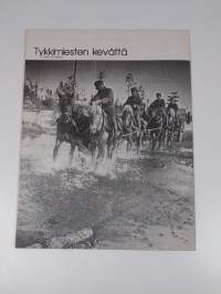 Kansa taisteli - Miehet kertovat  5/1983 : kuvauksia sotiemme tapahtumista