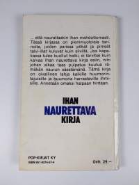 Ihan naurettava kirja