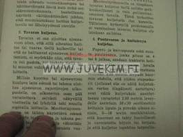 Traktoreita, moottorityökoneita ja moottorikäyttöisiä laitteita koskevia määräyksiä 1958